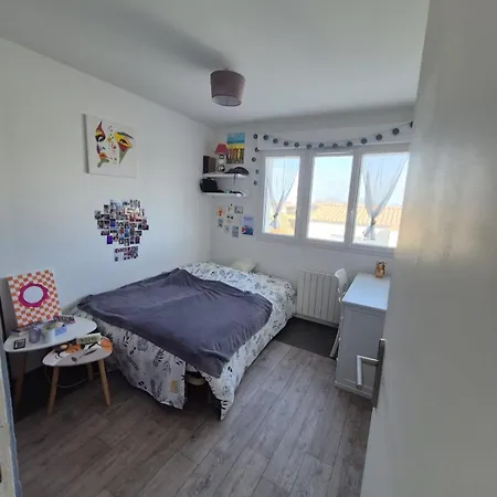 Дом отдыха Clem, Coquette Maison, Wifi, Jardin, Parking, Barbecue Ла-Рошель