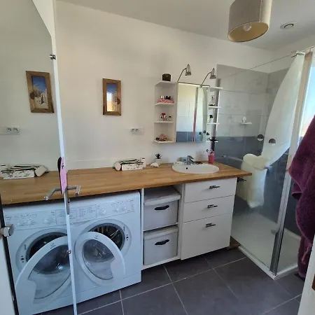 Semesterbostad Clem, Coquette Maison, Wifi, Jardin, Parking, Barbecue *