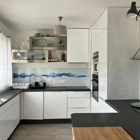 Дом отдыха Clem, Coquette Maison, Wifi, Jardin, Parking, Barbecue Ла-Рошель