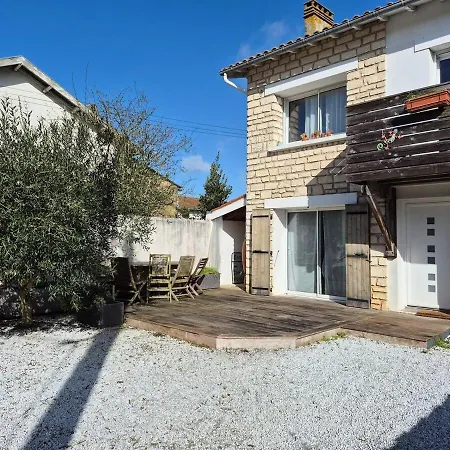 Clem, Coquette Maison, Wifi, Jardin, Parking, Barbecue