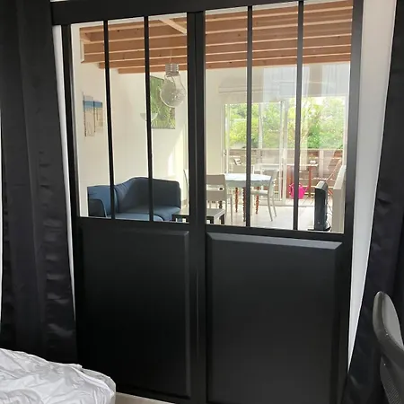 Clem, Coquette Maison, Wifi, Jardin, Parking, Barbecue *
